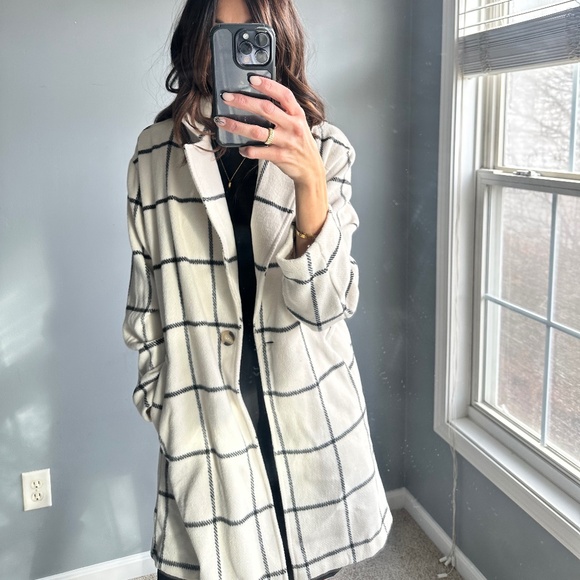 Plaid Overcoat - Picture 4 of 8